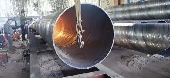 Machine de fabrication de tuyaux soudés en spirale à haute fréquence