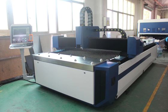 Machine de découpe laser à fibres de 3000w Traitement de tôles 4550*2300*2000mm